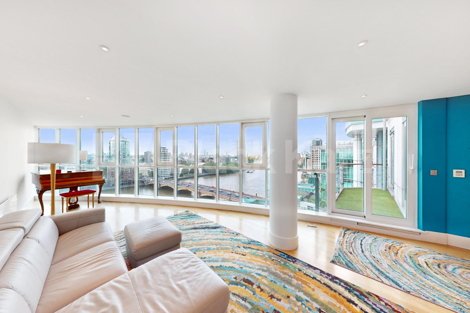 Stunning 3 bed 3 bath overlooking the Thames Flagstaff House St George Wharf, Vauxhall